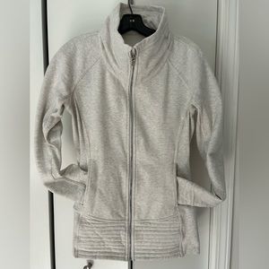 Lululemon light heather grey/oatmeal zip hoodie.  Size 6/8.